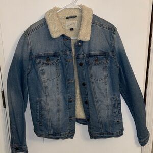 Universal Thread Light Blue Denim Jacket with Soft Cream Interior